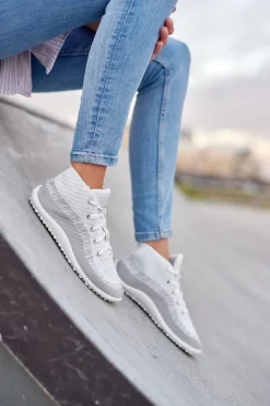 Leguano Stream – White